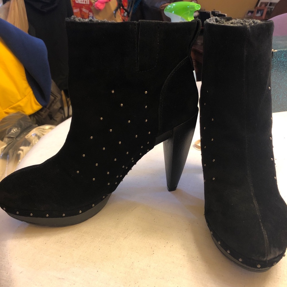 Nine West Black Studded Booties Sz 9.5